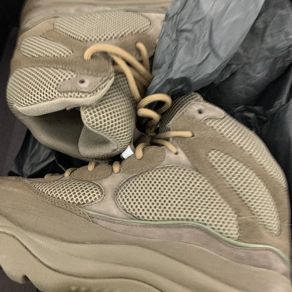Yeezy season 7 boot wakame size 10 - Picture 3 of 4